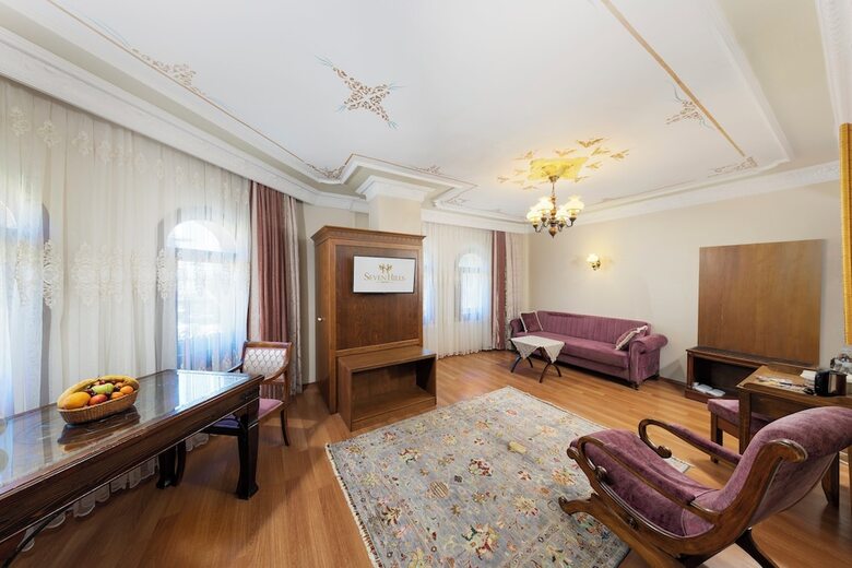 Seven Hills Hotel - Special Class