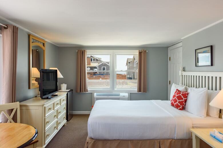 Mv Surfside Hotel