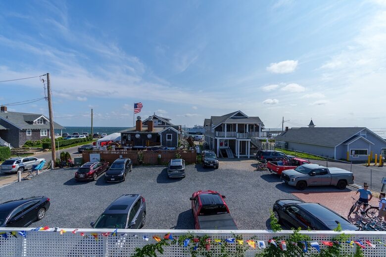 Mv Surfside Hotel