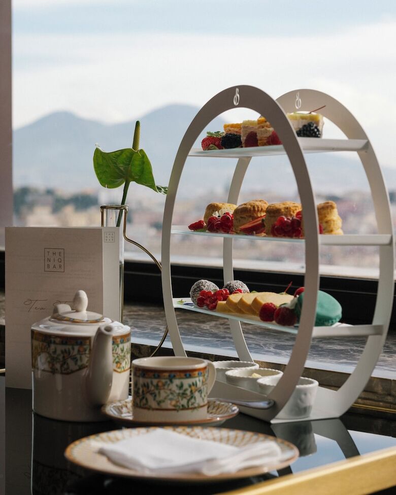 Hotel De Bonart Naples, Curio Collection By Hilton