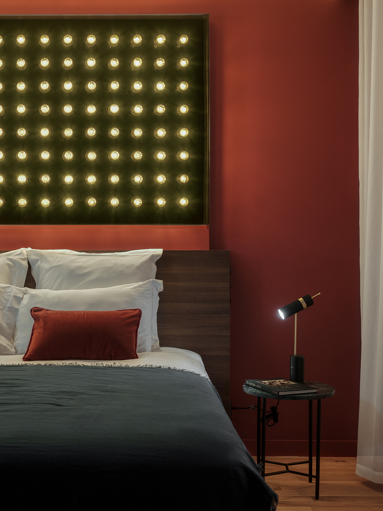 Seven Hotel