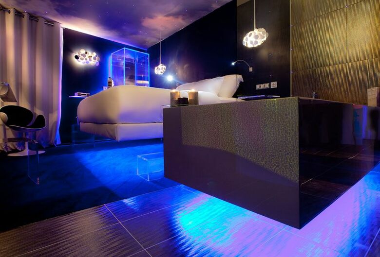 Seven Hotel