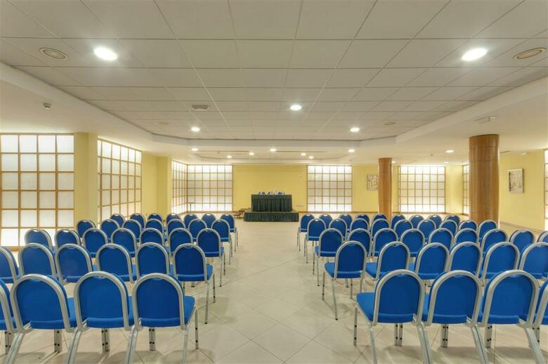 Hotel V�rtice Indalo Almer�a