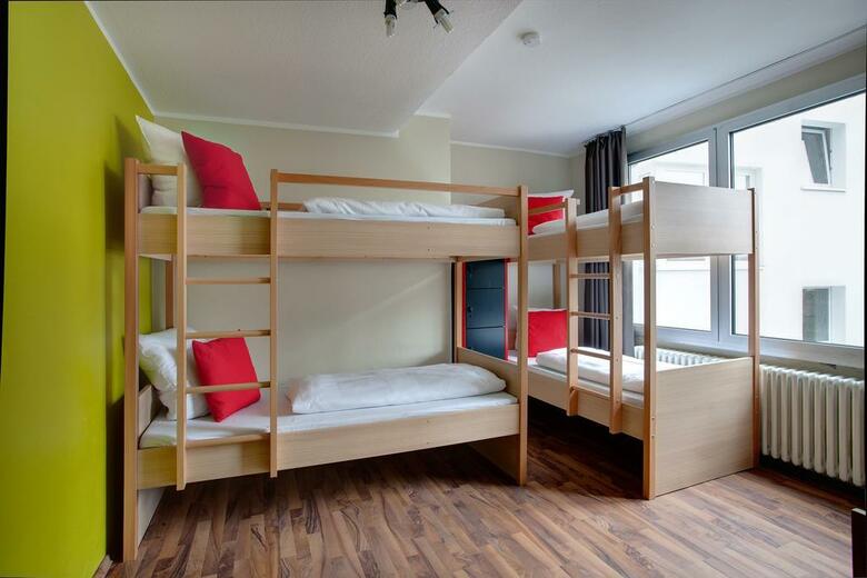 Meininger Hotel K�ln City Center