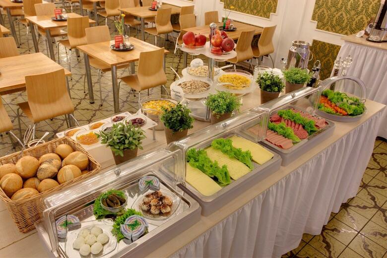 Meininger Hotel K�ln City Center