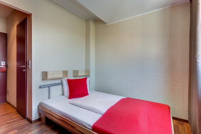 Meininger Hotel K�ln City Center