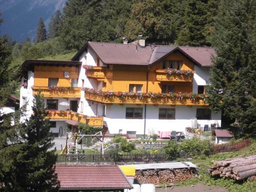 Hostal Haus Waldheim