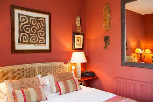 The Crown Hotel