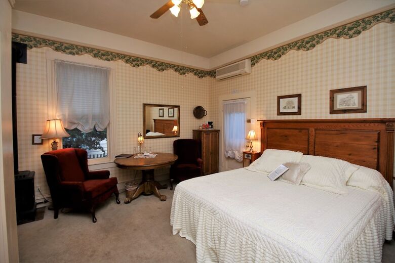 Bed & Breakfast Bradford Place Inn & Gardens