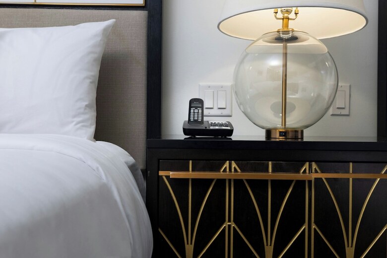 The Laura Hotel, Houston Downtown, Autograph Collection