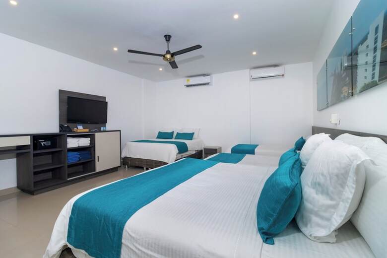 Hotel Poblado Cove�as