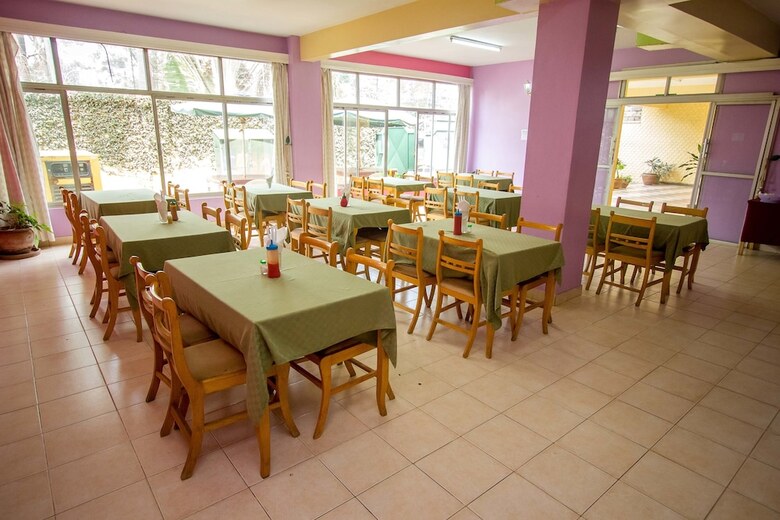 Harlequin Suites Hotel