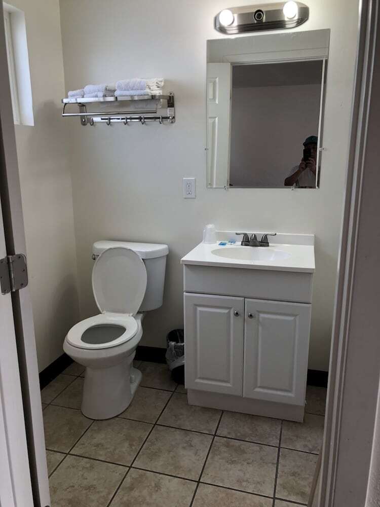 Townhouse Motel