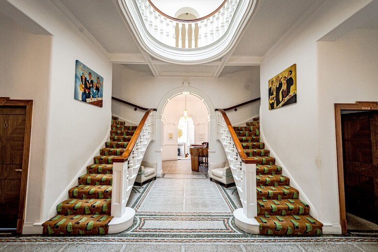 Leverhulme Hotel