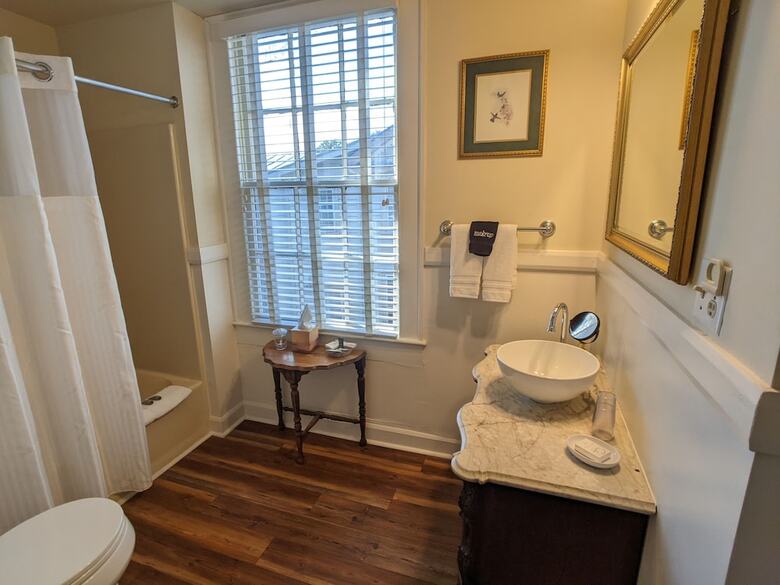 Benjamin Ellis House Bed & Breakfast