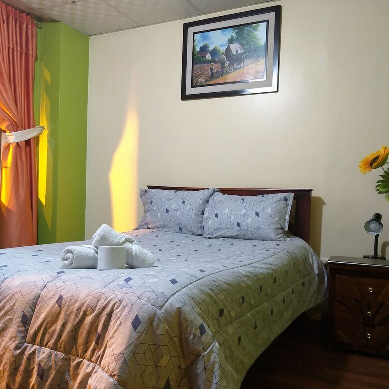 Hotel Hostal Downtown Quito
