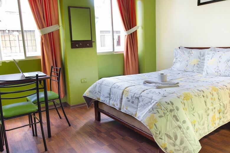 Hotel Hostal Downtown Quito