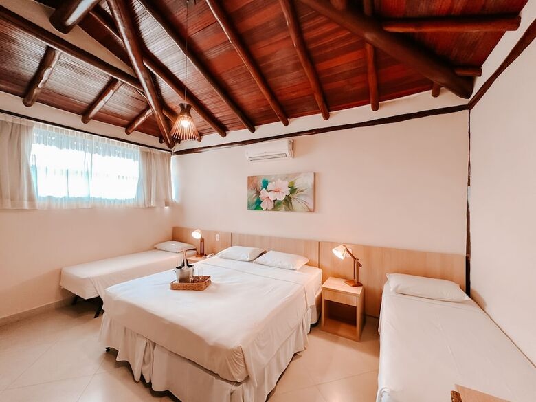 Abric� Beach Hotel