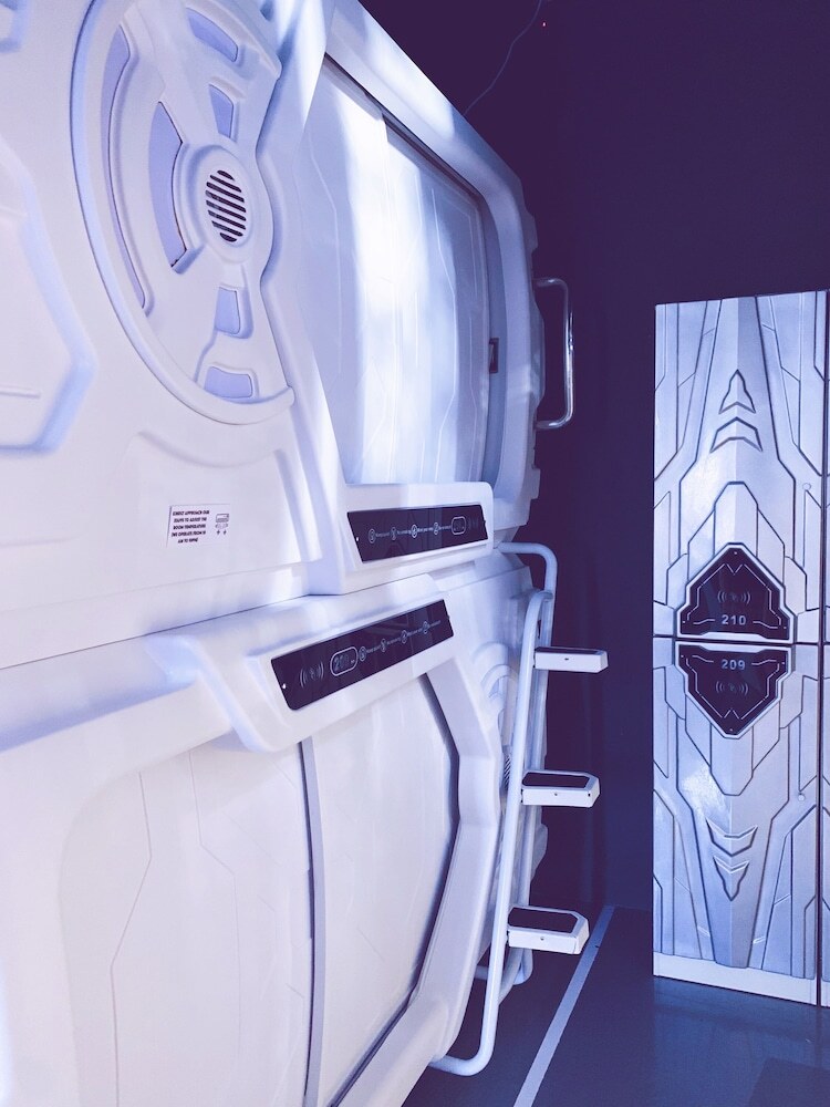 Hotel Met A Space Pod @ Arab Street