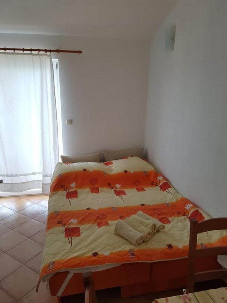 Apartments Jereb