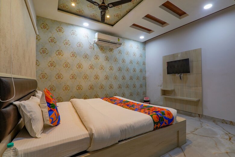 Fabhotel Super 3 Premium - 800m From Kashi Vishwanath Temple