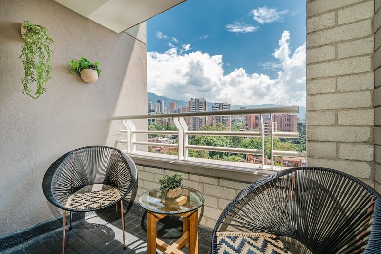 Apartamentos Poblado Alejandr�a By Housy Host