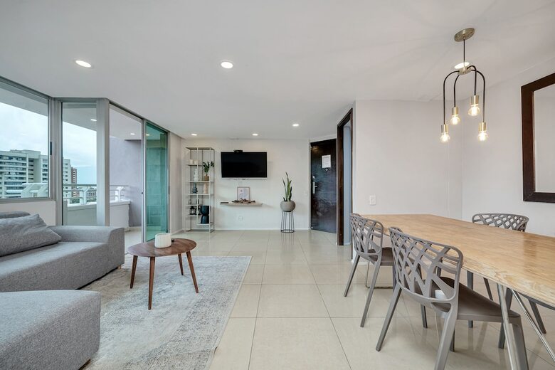 Apartamentos Poblado Alejandr�a By Housy Host