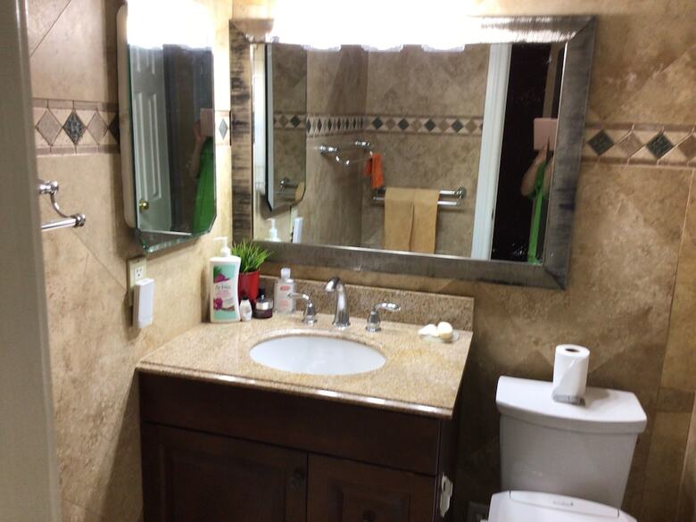 Comfortable Home In Richmond Hill
