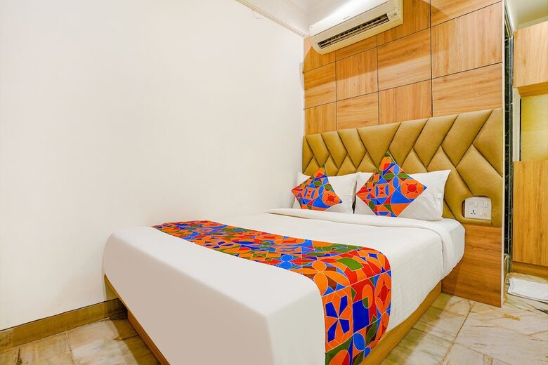 Hotel Fabexpress New Deepak