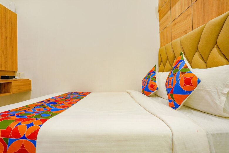 Hotel Fabexpress New Deepak