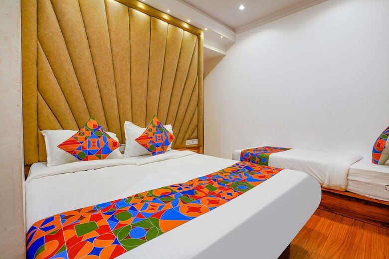 Hotel Fabexpress New Deepak