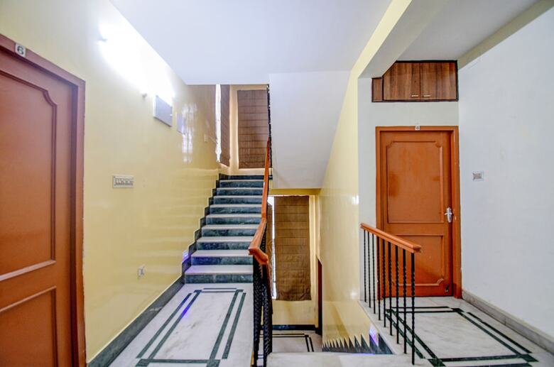 Hotel Fabexpress Ullash Residency