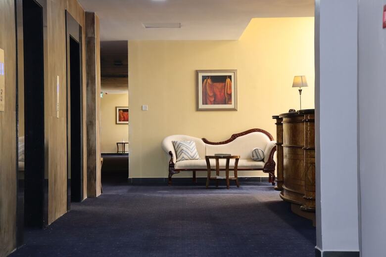 Hotel The Clan Suites