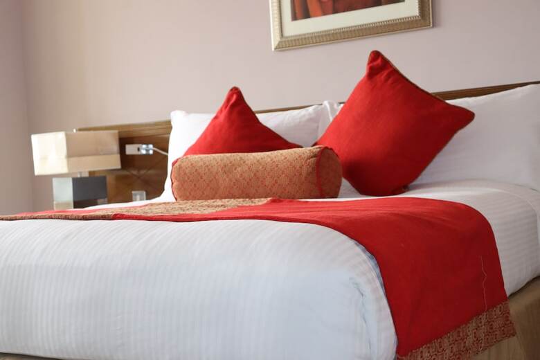 Hotel The Clan Suites