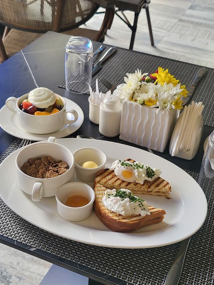 Saggys Suites Hotel & Spa