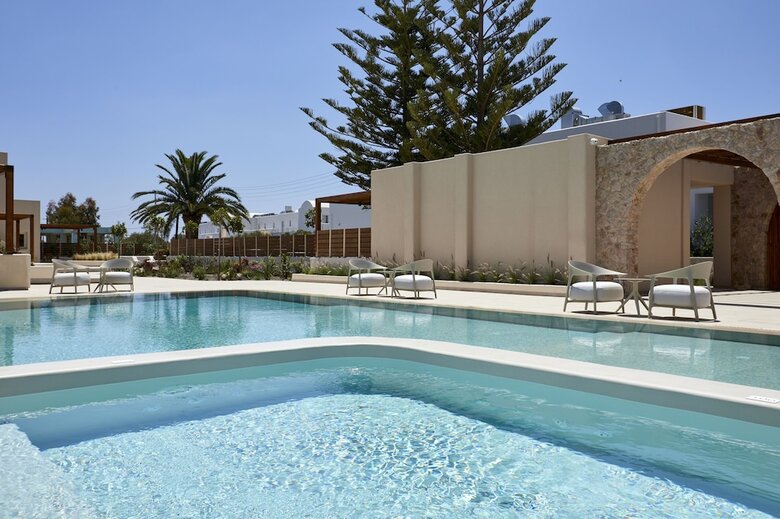 Hotel Apricus Suites