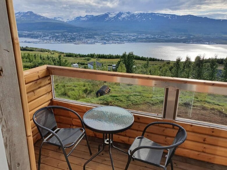 Loghouse With Amazing View And Sauna