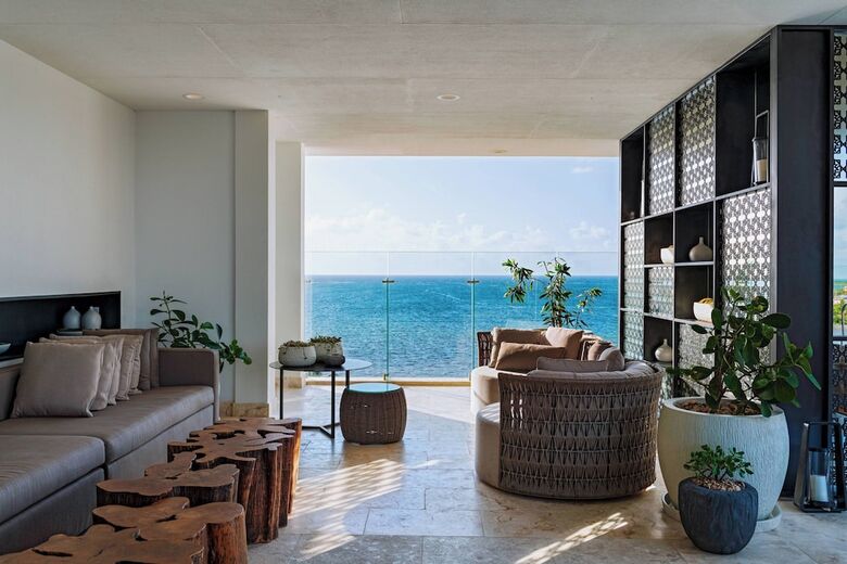 Alaia Belize, Autograph Collection