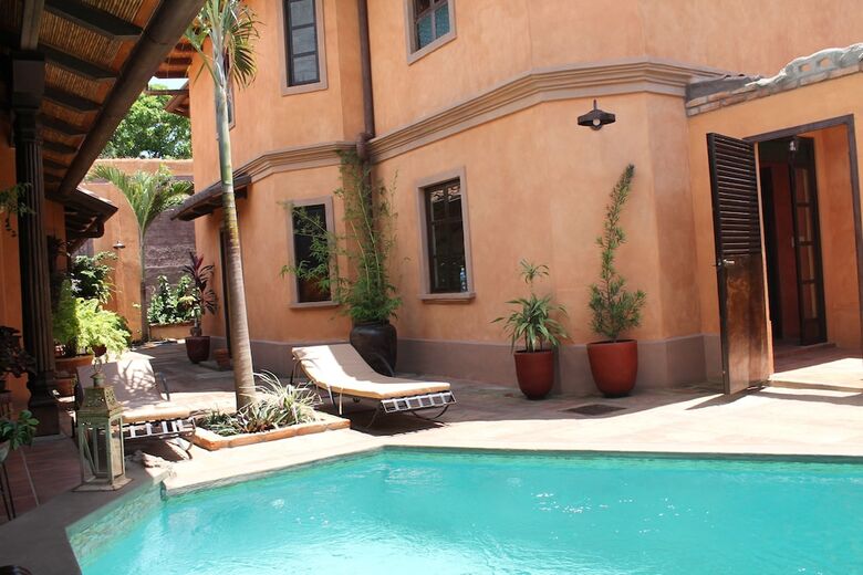 Apartamentos 3 Palms Residence