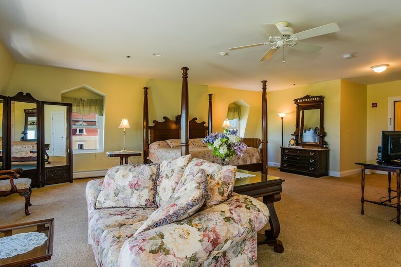 Bed & Breakfast Payne's Harbor View Inn