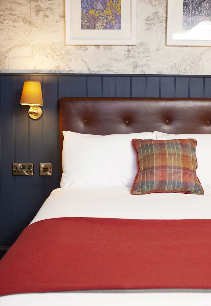 Castle Hotel By Chef And Brewer Collection