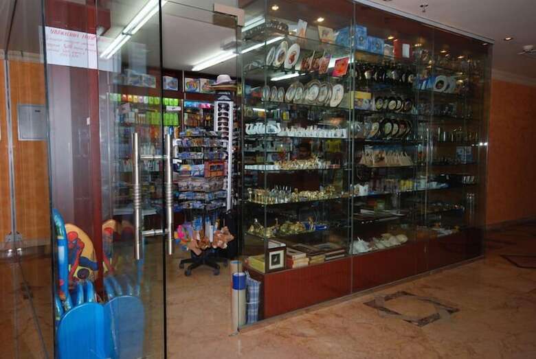 Al Bustan Hotel