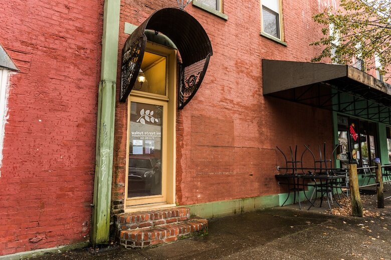 The Walnut Street Inn