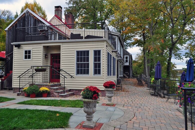 Bed & Breakfast Lumberville 1740 House