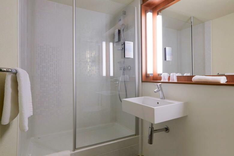 Hotel Campanile Villejust - Za Courtaboeuf