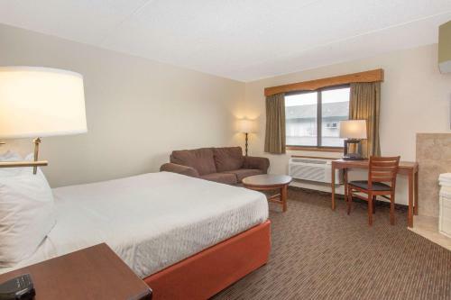 Hotel Americinn Of Calumet