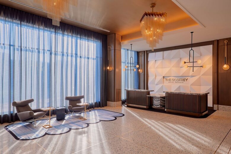 Hotel The Godfrey Detroit, Curio Collection By Hilton