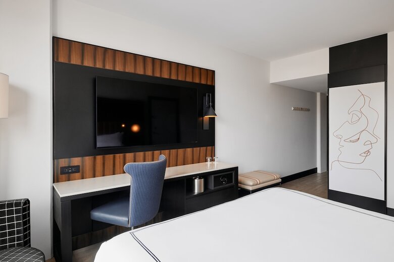 Hotel The Godfrey Detroit, Curio Collection By Hilton