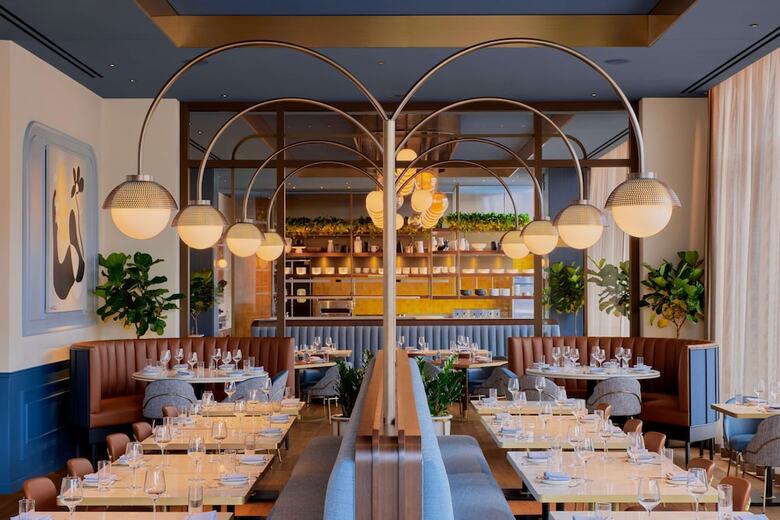 Hotel The Godfrey Detroit, Curio Collection By Hilton