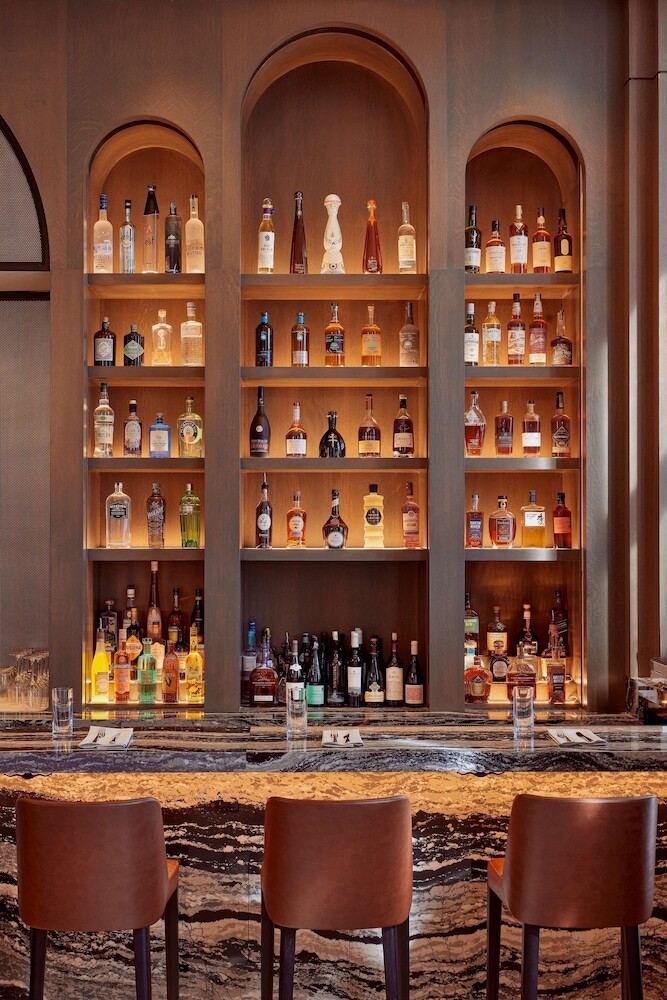 Hotel The Godfrey Detroit, Curio Collection By Hilton